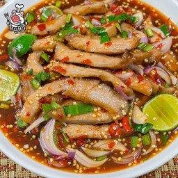 ยำคอหมูย่างน้ำปลาร้า