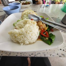 ร้านแม่เฒ่าก๋วยเตี๋ยวเป็ด