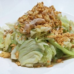 ข้าวกะหล่ำปลีผัดน้ำมันหอย