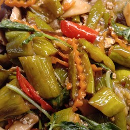 ผัดมะเขือยาว เจ