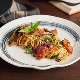 Spaghetti with Chili and Bacon
