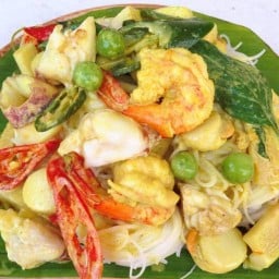 ร้านกินยัง กะเพราพริกแห้ง