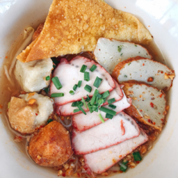 ก๋วยเตี๋ยวต้มยำหมูแดง ทีเด็ด