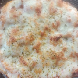 พิซซ่า หน้าไส้กรอก เบคอน