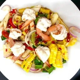 ยำข้าวโพดกุ้งสุก