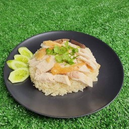 มาละเหวยข้าวมันไก่-ก๋วยเตี๋ยวทะเล