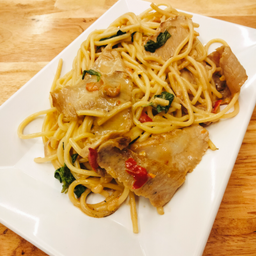 กะเพราเส้นสปาเก็ตตี้ คอละมุน