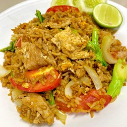 ข้าวผัดรถไฟหมู