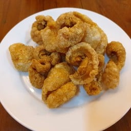 แคบหมูติดมัน (บรรจุ 70 กรัม)