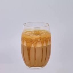 ซอลท์เท็ด คาราเมลมัคคิอาโต เย็น