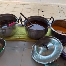 ข้าวราดแกง 25 บาท