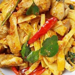 ผัดพริกแกง หมูชิ้น, -เป็นกับข้าว