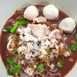 ก๋วยเตี๋ยวหมูน้ำตก พิเศษ