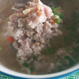 ข้าวต้มหมูสับ