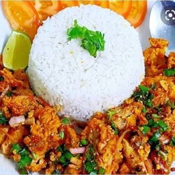 ข้าวยำไก่แซ่บ