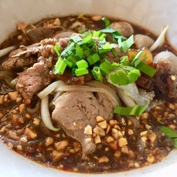 ก๋วยเตี๋ยวเนื้อต้มยำ
