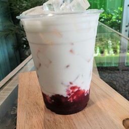 นมสดสตรอเบอร์รี่