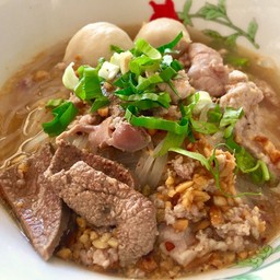ก๋วยเตี๋ยวหมูต้มยำ