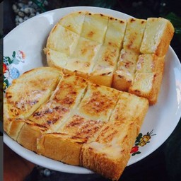 ปังปิ้งราดนมข้น(ไม่ทาเนย)