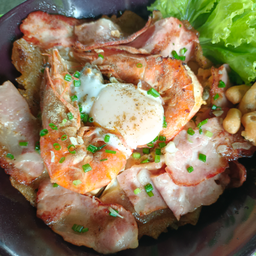 ฉันหิวมาก  เลือกไม่ถูก ใส่เลยทุกอย่าง(คั่วรวม)