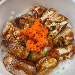 ข้าวหน้าท้องปลาแซลมอนย่าง