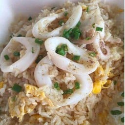 ข้าวผัดปลาหมึก S