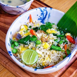 ข้าวผัดปลาเค็ม