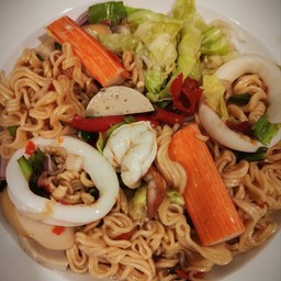 ส้มตำ อาหารอีสาน อาหารไทย ครัวโอบอุ่น สาขาแรก