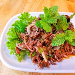 ก้อยเนื้อดิบ