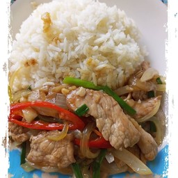 ข้าวหมูผัดพริกสด