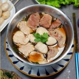 ก๋วยเตี๋ยววัดดงมูลเหล็ก168(ราชบุรี) ร้านก๋วยเตี๋ยววัดดงมูลเหล็ก168