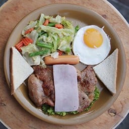 สเต็กสอาด เทอดไท