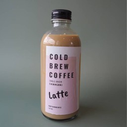 โคลด์บริวลาเต้ Cold brew latte 