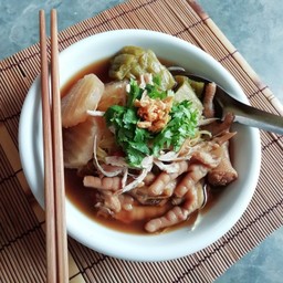 ก๋วยเตี๋ยวไก่นายดาม ตลาดข้าวสวย ชัยภูมิ