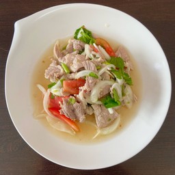 ยำหมูหมัก