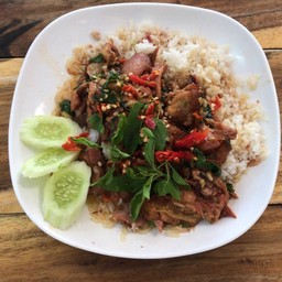 กะเพราขาหมู