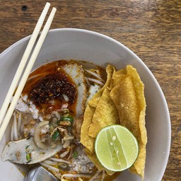 ก๋วยเตี๋ยวต้มยำพริกเผา
