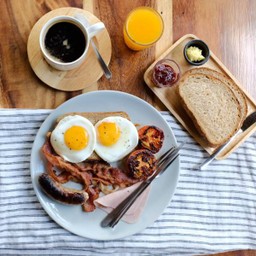 B1 อเมริกันเบรคฟาสต์  American Big Breakfast