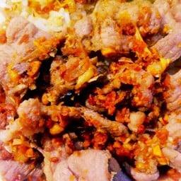 หมูกระเทียมพริกไทย 2 กล่อง