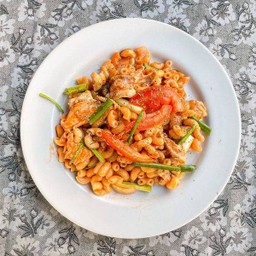 มักกะโรนีไก่