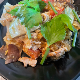 ผัดวุ้นเส้นใส่ไข่