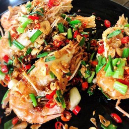 กุ้งแม่น้ำผัดพริกเกลือ