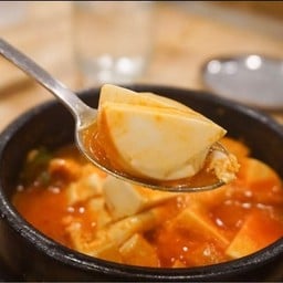 ซูนดูบุ จิเก (ซุปเต้าหู้อ่อน)