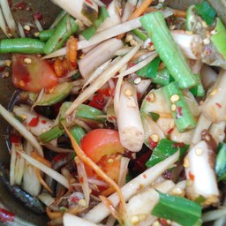 ตำปูปลาร้าไหลบัว