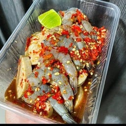 ยำกุ้งสดหมูยอน้ำปลาร้า