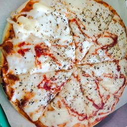 พิซซ่าถาดใหญ่ 2 ถาด ฟรี ไซส์ M