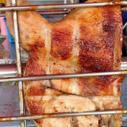 ไก่ย่างครึ่งตัว