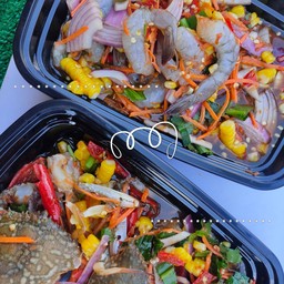 ยำกุ้งสด