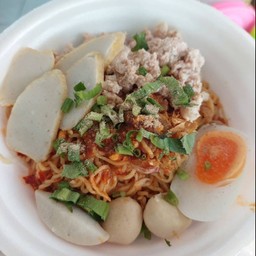 ก๋วยเตี๋ยวแห้ง