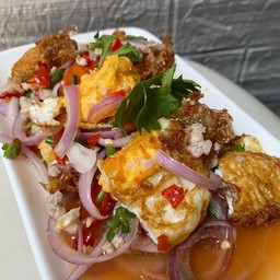 ยำไข่ดาว